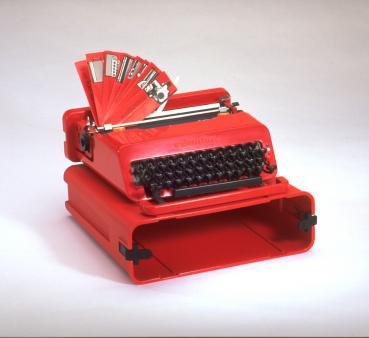 Machine à écrire "Valentine", Ettore Sottsass et Perry King (designers), Olivetti (éditeur), 1969